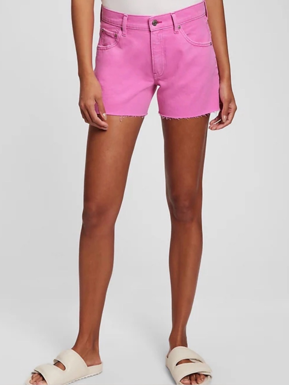 NWT GAP Low Stride Shorts in “India Pink”